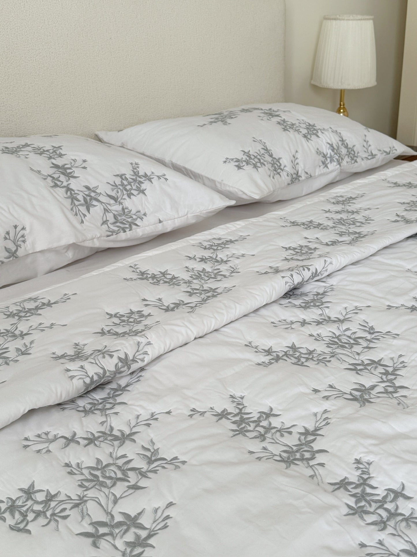 Bloom Quilt Set - Grey Embroidery