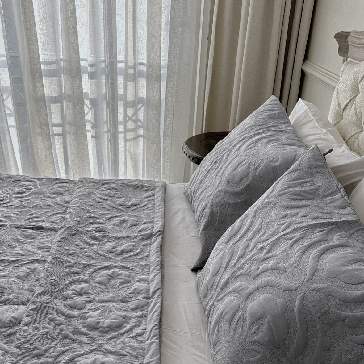 Grey Eunoia Quilt Set