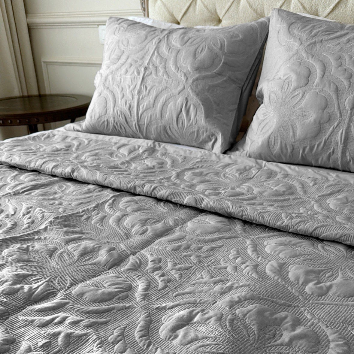 Grey Eunoia Quilt Set