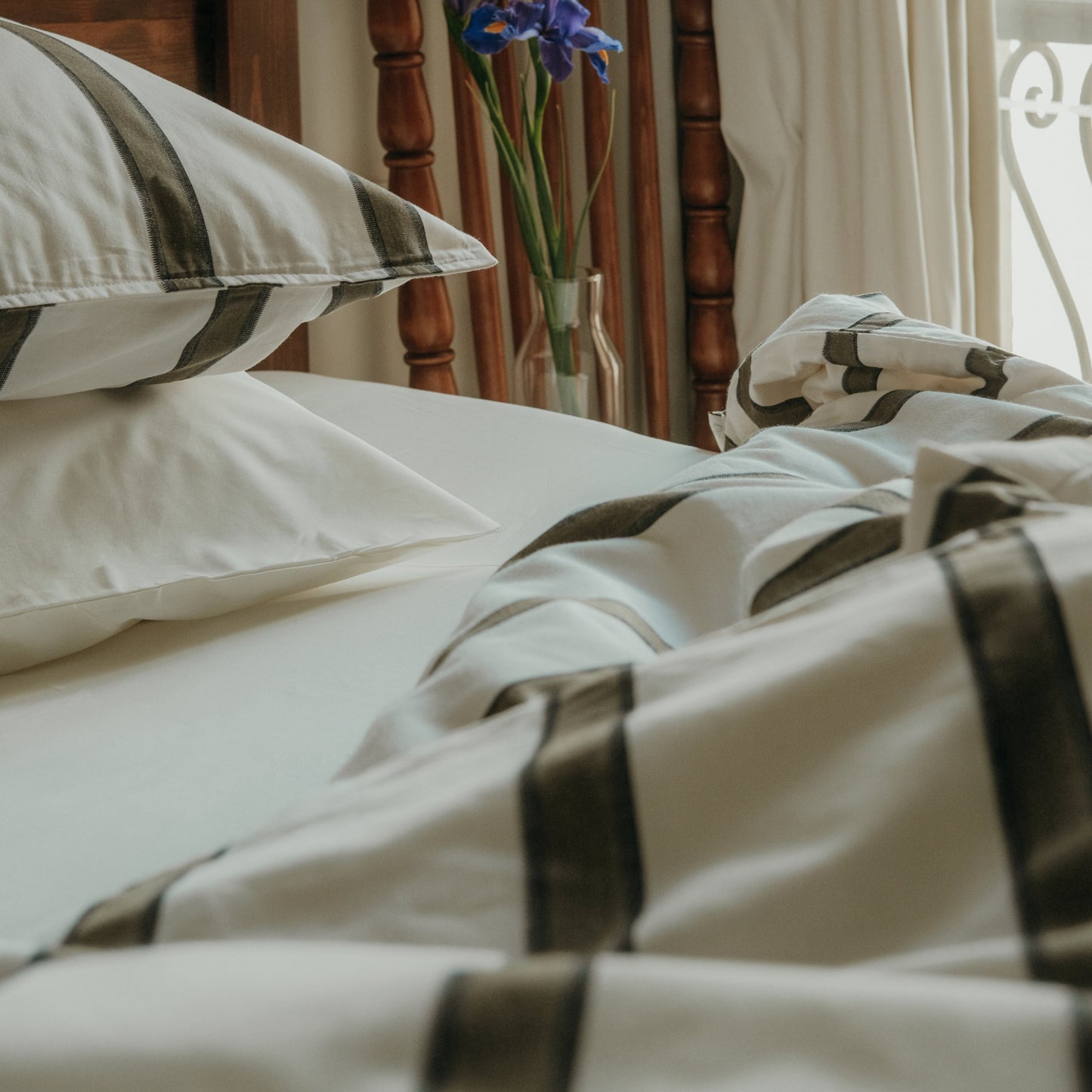 Noireline Duvet Cover Set