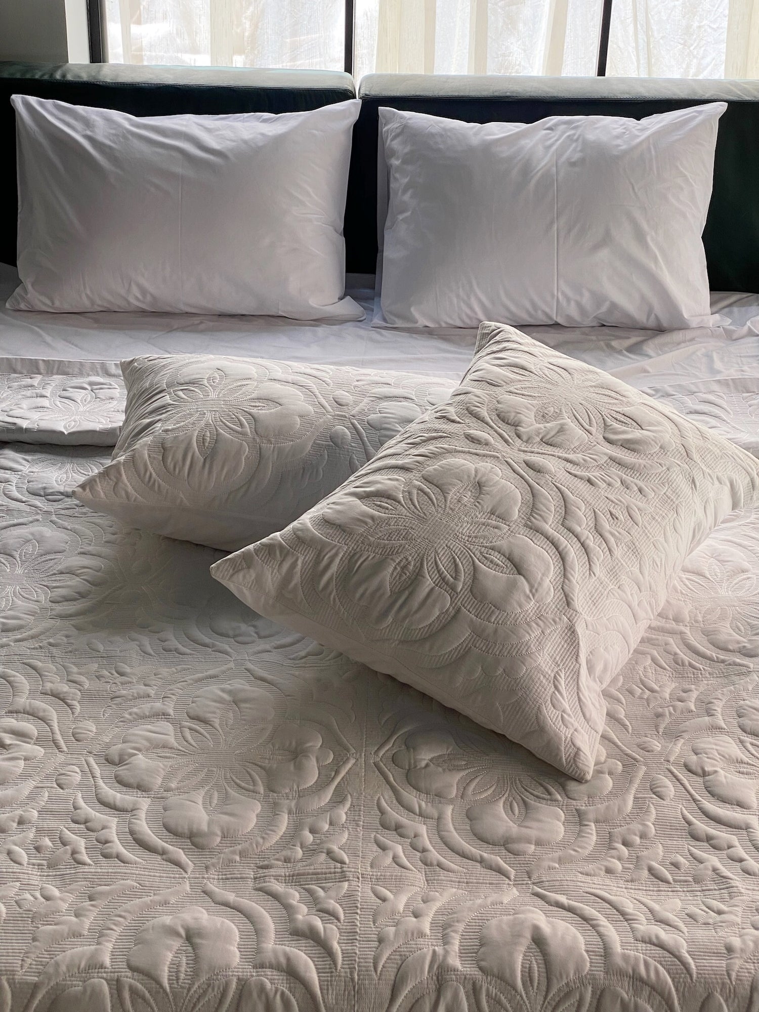 Quilts & Bedspreads