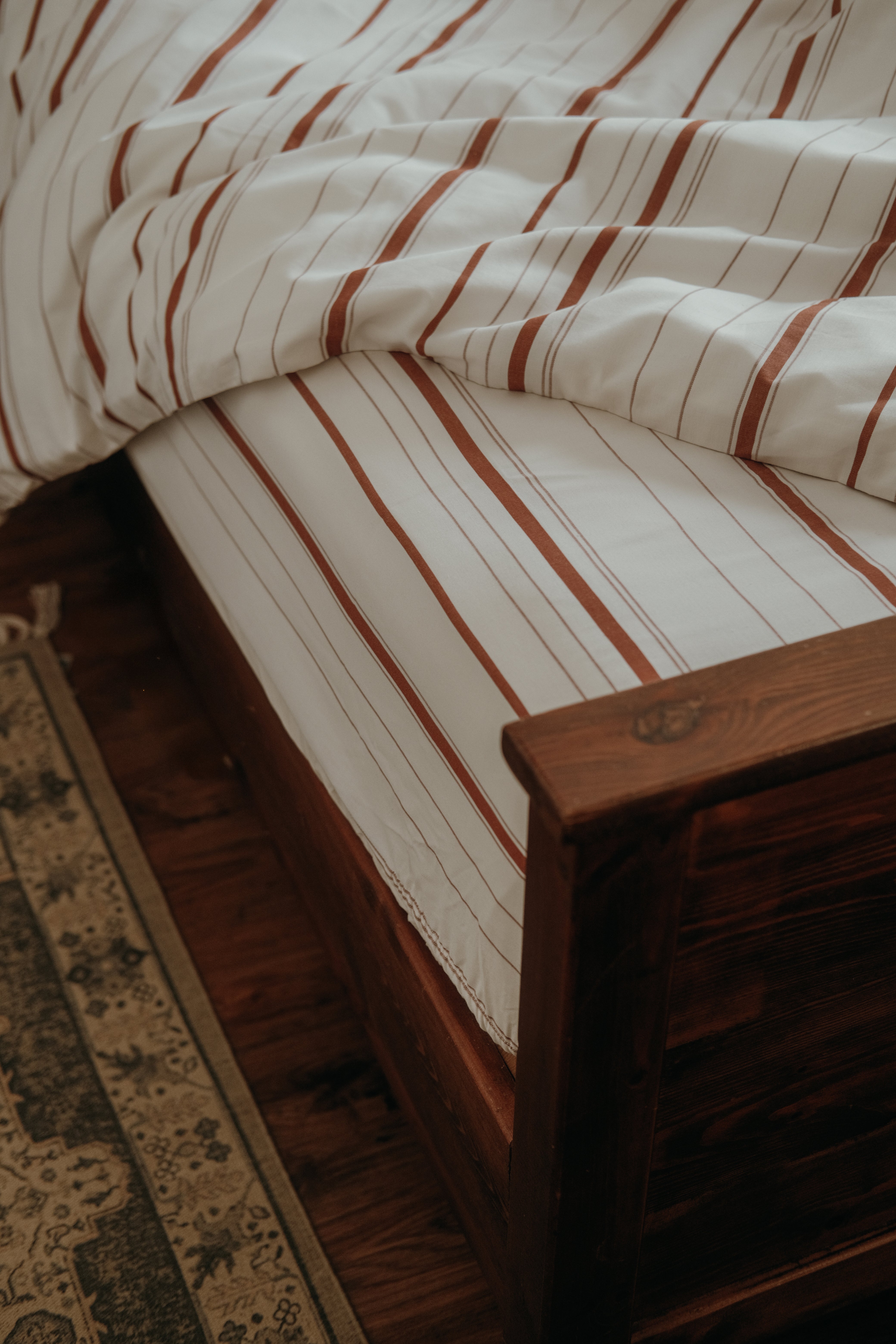 Loom Fitted Sheet Set