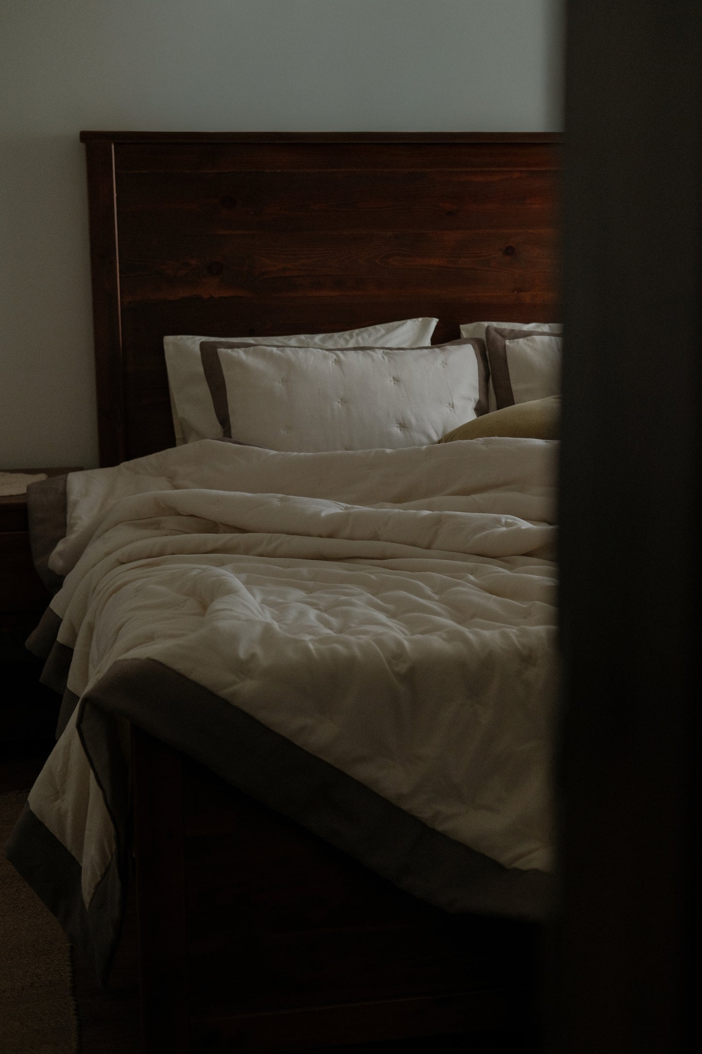 Ivoria Quilt Set