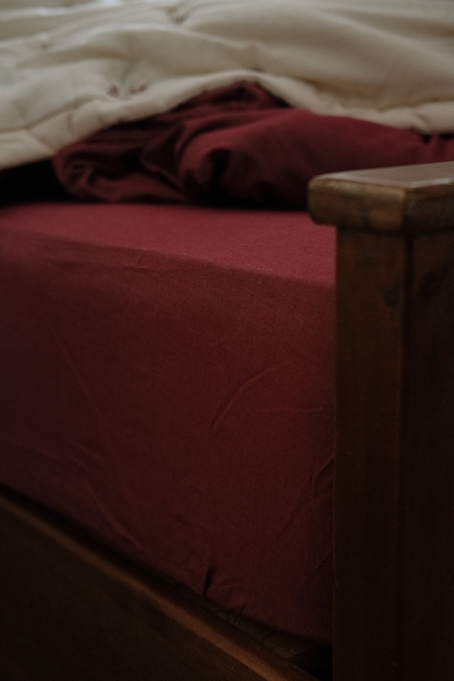Burgundy Fitted Sheet Set