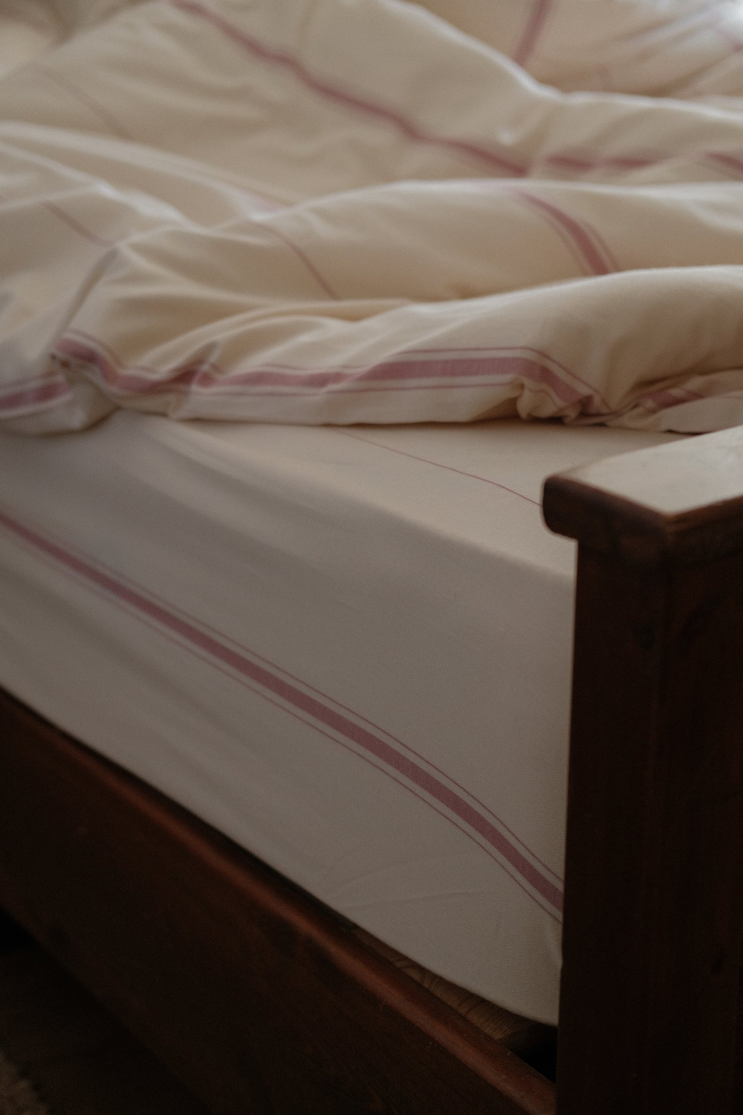 Roselin Fitted Sheet Set
