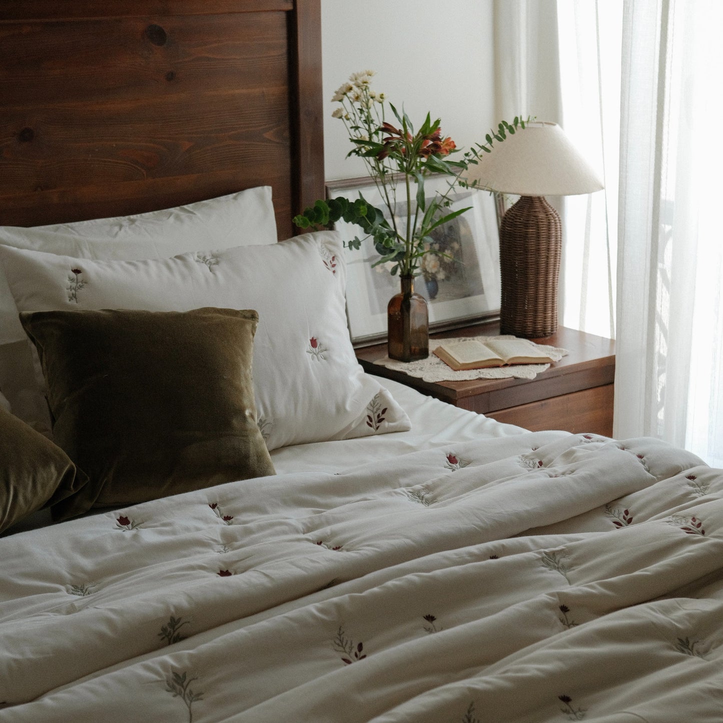 Dawnbloom Quilt Set