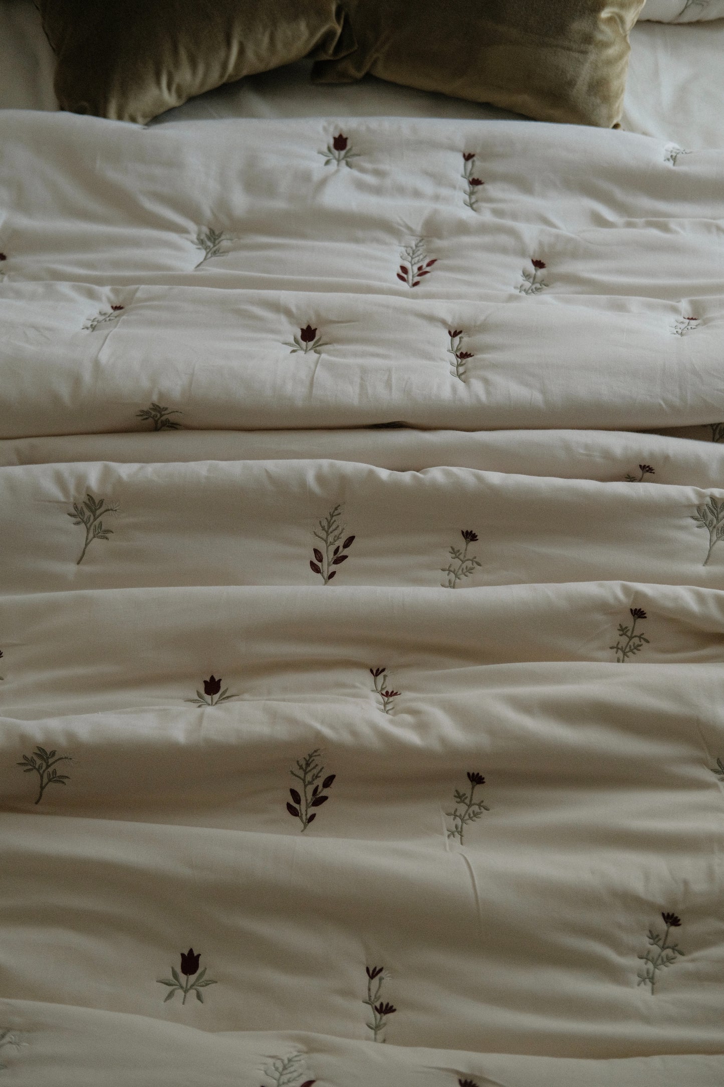 Dawnbloom Quilt Set