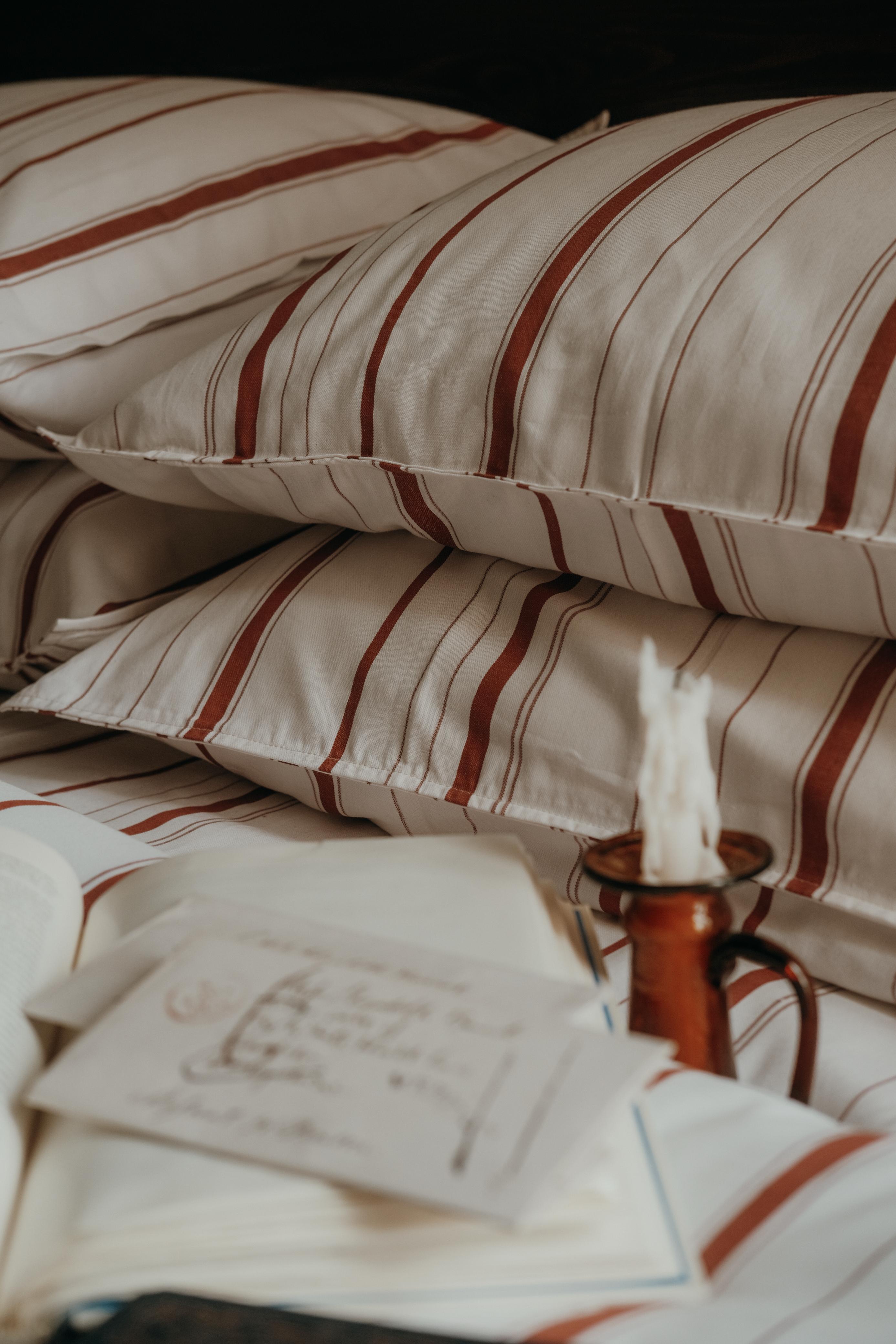 Loom Fitted Sheet Set
